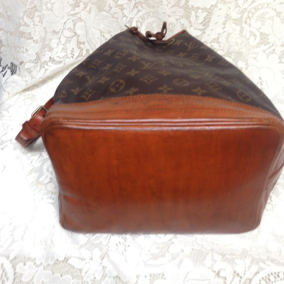 Louis Vuitton Brown Mono GM Bucket Draw String - Picture 9 of 16